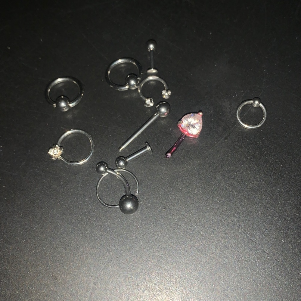 Body jewelry pack